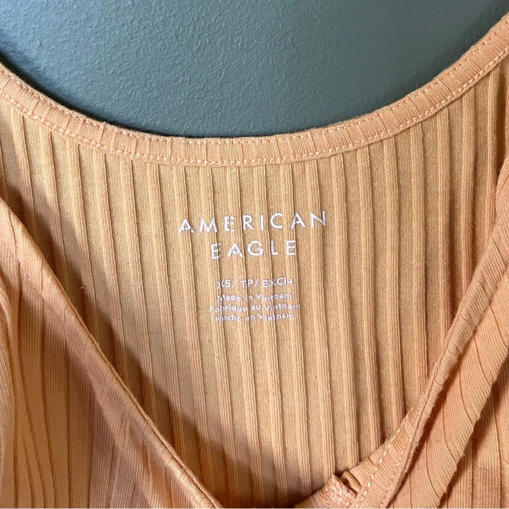 Gold Ribbed Button-Up Cami - Picture 3 of 3